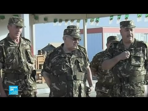 شاهد الجيش الجزائري يزُج بنفسه في سيناريوهات سياسية مرفوضة
