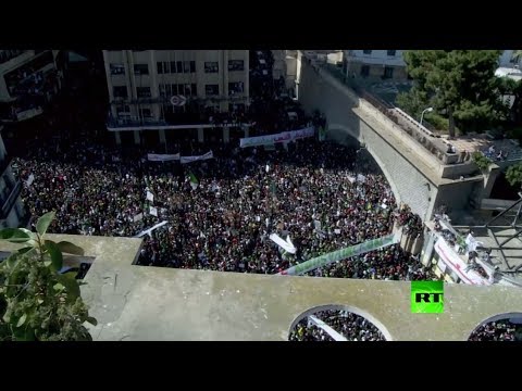 شاهد مليون متظاهر في العاصمة الجزائرية